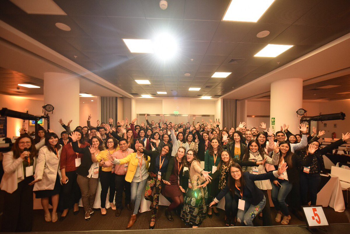 ursulafranco's tweet photo. Gracias a todos los que asistieron al #ConCin2017 #hechoconmeraki por @APECIPeru 💥🔥💙🗯@ConcinIbero https://t.co/crlzpZokTn