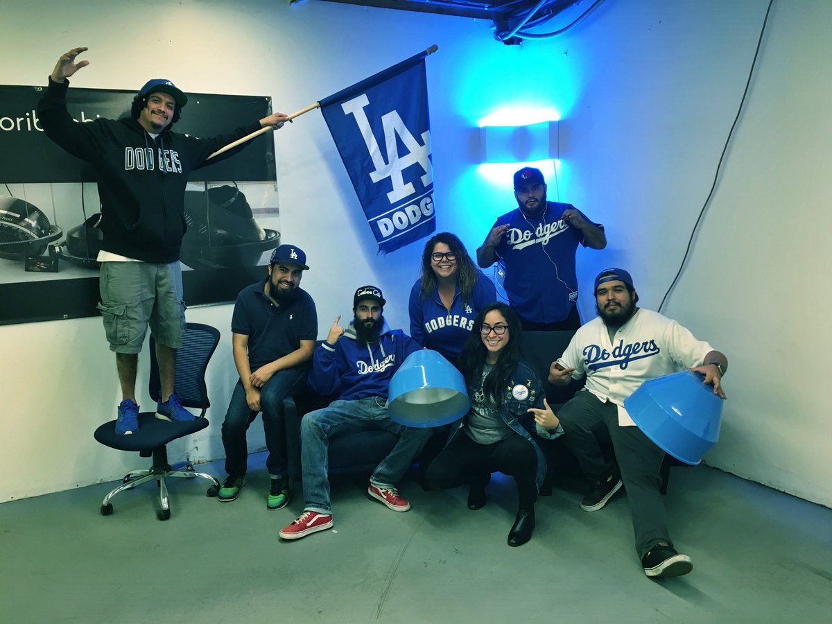 CheapHighBays's tweet photo. Going #Blue for #ThisTeam Get your colored fixtures today on https://t.co/VwNaEF3I1N ! #LA #proud supporting #Dodgers at the #WorldSeries! https://t.co/w9bVrV17uH