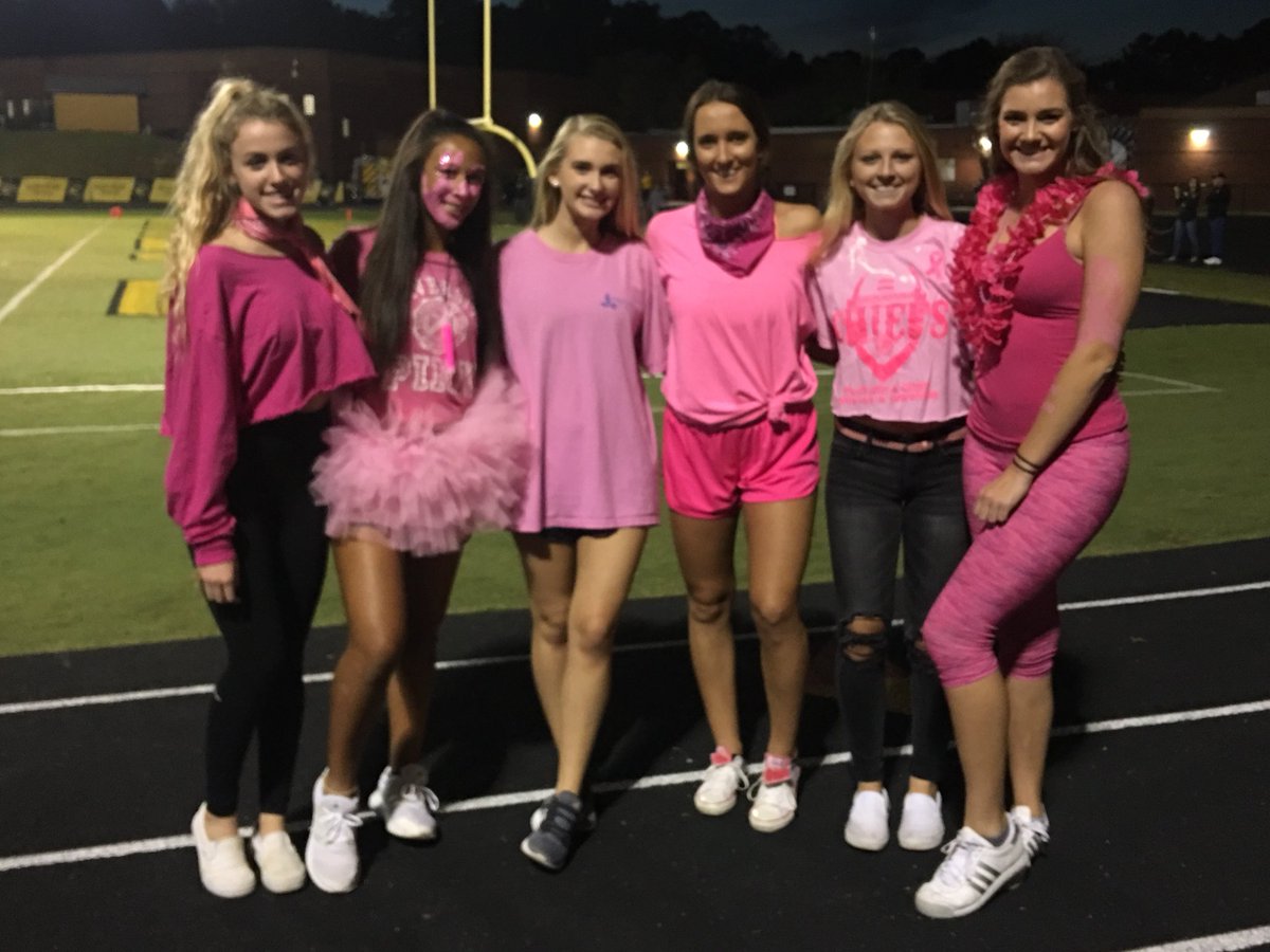 PalmerKari's tweet photo. @SequoyahChiefs Pink Out @SequoyahDECA @sequoyahfccla #CHIEFSOVERCOME https://t.co/Y6SIkU2pbJ