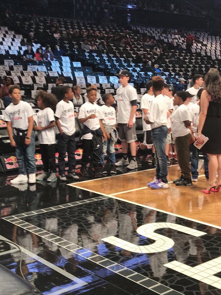 RaevanAskew's tweet photo. We are court side, we can trip the referees... (only until the game started!) Great memories with my kids. #brooklynnets #highfiveline https://t.co/ylkpt1W7j6