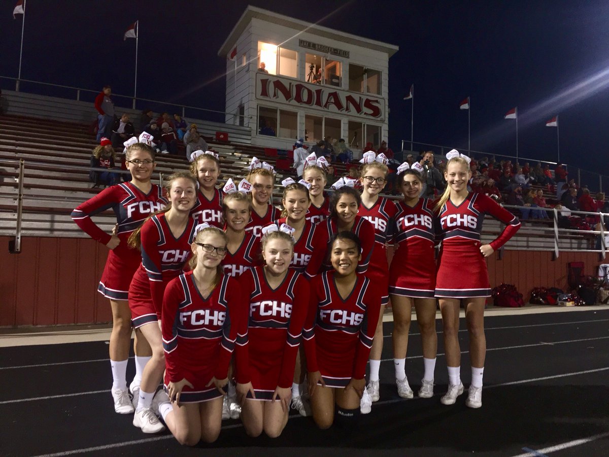 fcwrestlincheer's tweet photo. Week 9 #seniornight #lastgame #gofcfootball #senttorepresent https://t.co/hYkufxzYsr