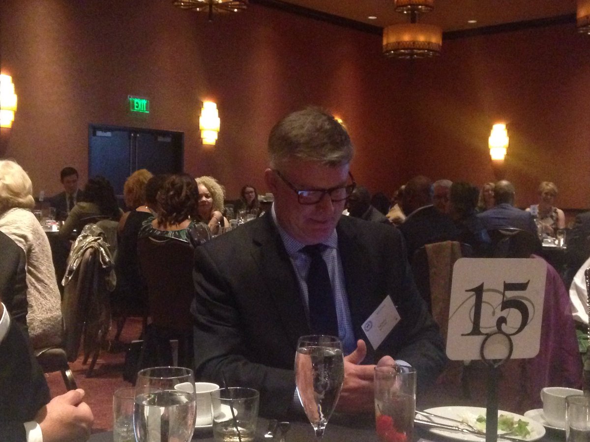 kmpossiblemke's tweet photo. Is this stalking? @TheTeditorial Media Hall of Fame Dinner @fox6now https://t.co/DxufXUhoIZ