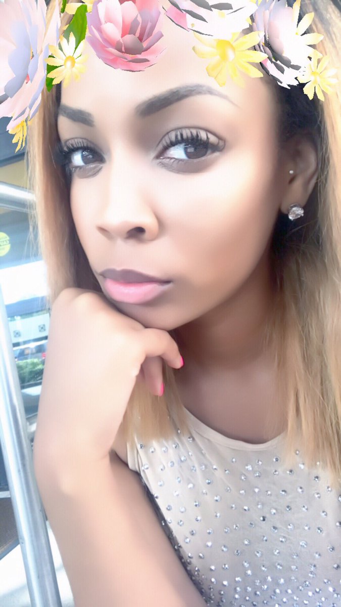 msgabbygang's tweet photo. "extra bad, super cute" https://t.co/mVfz06ocFt