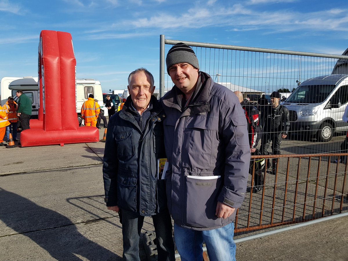 MrPaulhull71's tweet photo. #2017SUNFLOWERTROPHY Ain't many like this man,pure legend to me and so many others,The gentleman that is #RAYMCCULLOUGH 😍😍😍😍😍😍😍😍😍😍😍😍😍😍 https://t.co/h5KI0Pzm5L