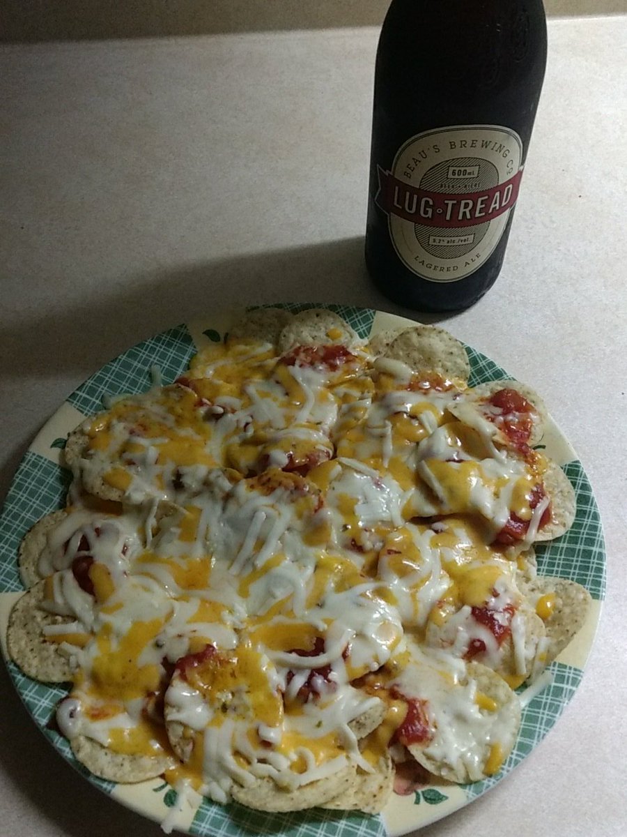 M_John_Andrew's tweet photo. Don't you hate it when your not sure if you're hungry or sick? #commit https://t.co/uSXsBjX8BU