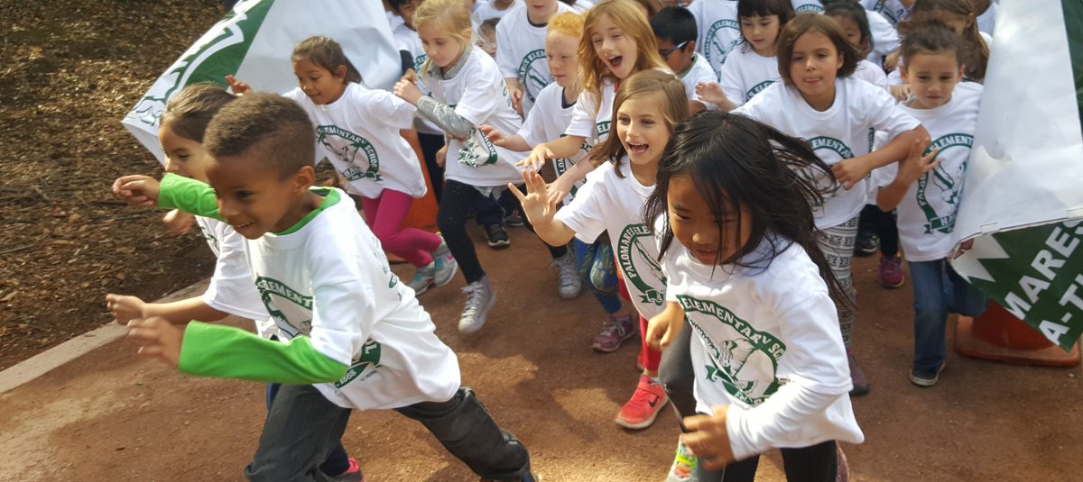PalomaresHawks's tweet photo. Go!!!! #CV4Kids #Hawkathon https://t.co/DmSECa9DDr
