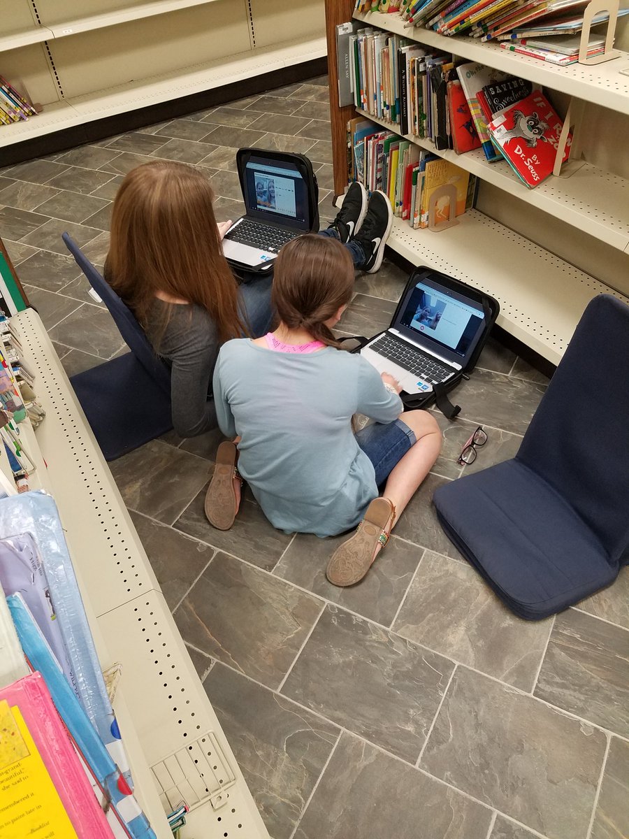 jrivers04's tweet photo. Book reviews using Flipgrid! Student voice is priceless! #SCSAGGIES  #flipgridfever https://t.co/N2lthKWcgH