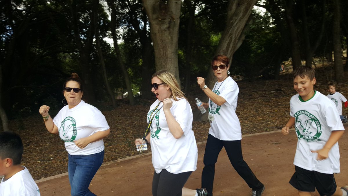 PalomaresHawks's tweet photo. Go Hawks! #CV4KIDS #Hawkathon https://t.co/p4JQXBEZEj