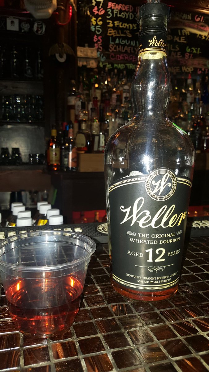 bigchetti's tweet photo. $10 free hand pours of Weller 12 at Seidenfadens. Gotta love dive bars with a good bourbon selection.
#Louisville
#culture
#allwaves https://t.co/eqWSDYUxst
