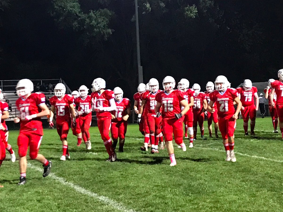 Marian Central handles St. Pat and will make the Class 5A playoffs. nwherald.com/2017/10/21/hig…