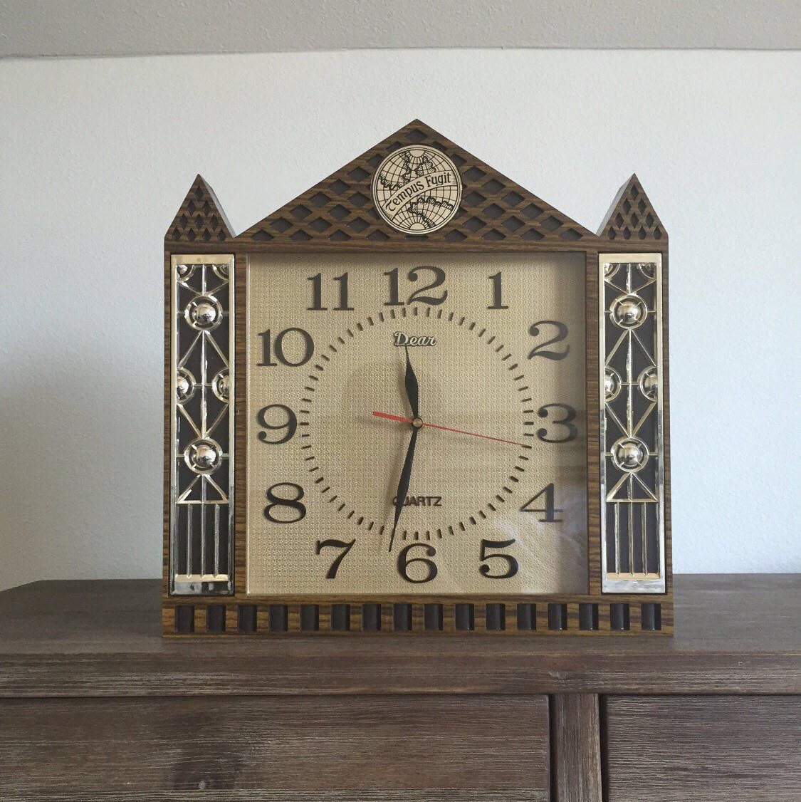 TBDSD19's tweet photo. Vintage Tempus Fugit Wall/Mantle Clock; Steeple Clock; Mantle Clock; Qu… https://t.co/l51YCohgL5 #Etsy #WorkingClock https://t.co/mevVDmTdXk