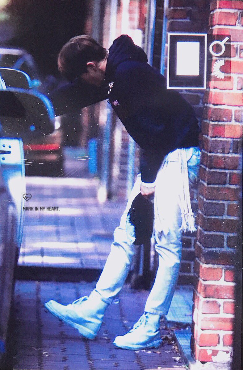 markinmyheart_'s tweet photo. 171021 퇴근 #마크 #NCT #MARK 

이마크아푸지마 ㅠㅠㅜ https://t.co/n79Sz3NZcY