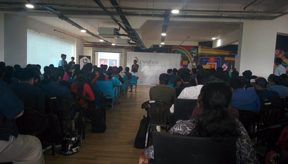 jibinavoly's tweet photo. #GDGCochin waiting for the kotlin magic #GDGCochin  #android #GDGDevfest2017 https://t.co/nxR1QLXIX7