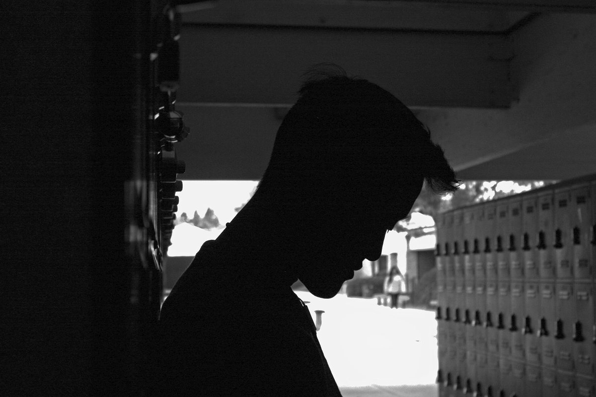 PhotographyNess's tweet photo. Backlight? ✔
Manual exposure? ✔
Understanding silhouettes in Photo 1/2 this week! 
#rbhsphotography

@PowayCTE @rbhsbroncos @PowayUnified https://t.co/6gUstMNtCH