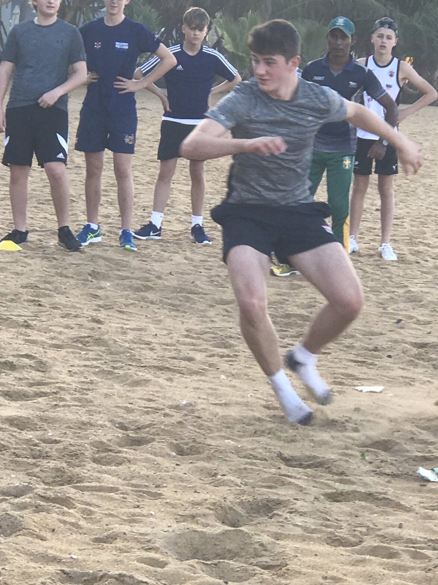 MattGreenPCYC's tweet photo. Lads up and out on the beach for their morning fitness. #srilanka @ProCoachCricket https://t.co/PwIGeVjfEW