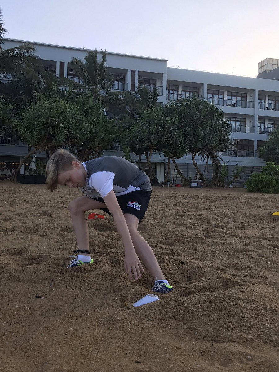 MattGreenPCYC's tweet photo. Lads up and out on the beach for their morning fitness. #srilanka @ProCoachCricket https://t.co/PwIGeVjfEW