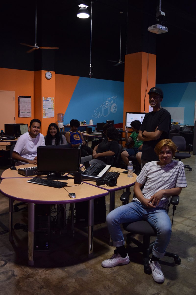 DMCStudio_MACLA's tweet photo. All these wonderful faces! Hope you all have a great weekend! #DTSJ #sofadistrict #dmcstudio https://t.co/jiQLWGIi3J