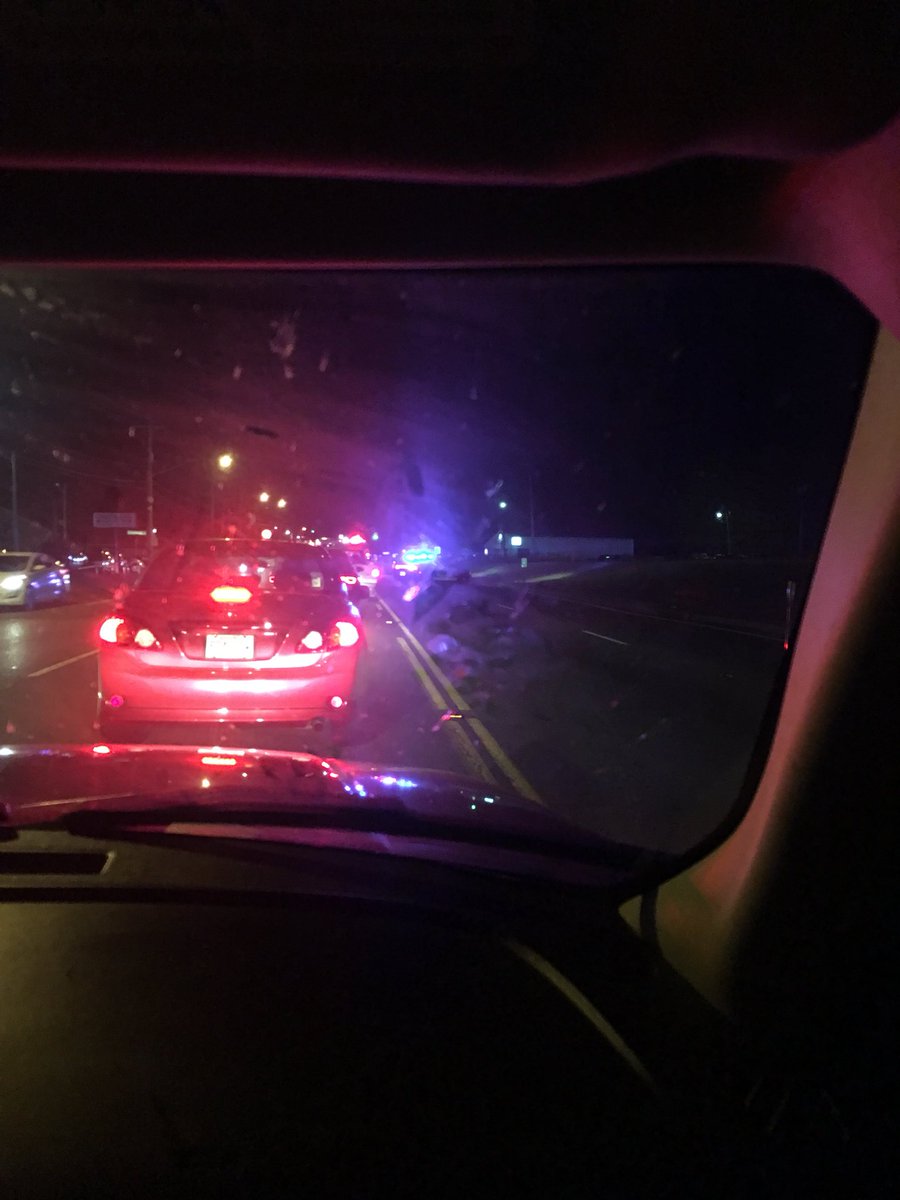 Sheana14's tweet photo. @joeimel wreck on Russellville road in front of American Freight. https://t.co/RtVemqdZGv