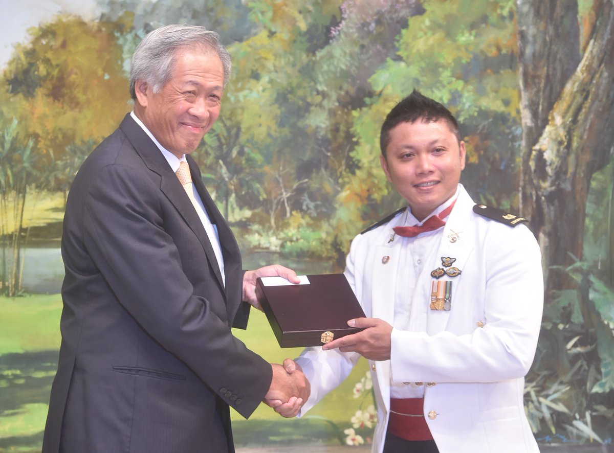 DefenceMinSG's tweet photo. #Congratulations to the 225 officers, military experts & warrant officers who #graduated from their #commandandstaffcourses! #gkscsc https://t.co/BjWk5FQH2s