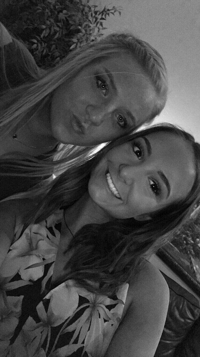 juliaalongg's tweet photo. Happy 18th Qiahalaceadaha5580!!!!!! You're my sunshine and I love you so very much! I hope you had a wonderful day!!!!🎉😊❤️@sydbau https://t.co/lCbupCpexO