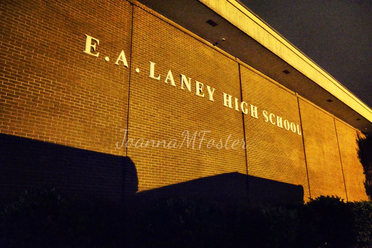 MWhiteShelley's tweet photo. #Laneyhighschool #RTTH #rtth7 #Prom #honeygrove #OneTreeHill @EyeCon3000 https://t.co/hPzIPItanx