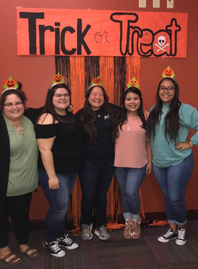 0cadla's tweet image. A few of my class sisters 💖🐧 #SP14 #DeltaClass