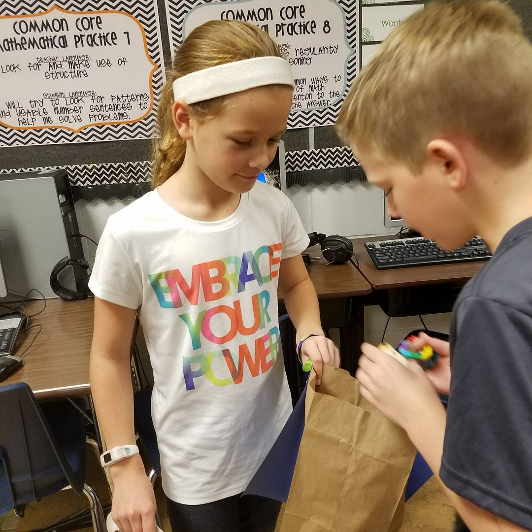 mrsjdurbin5th's tweet photo. Trade Fair @FernCreekElem_1 #economicslesson thanks @Terri_Momof3 for the lesson
@FCEBurch @AssistSupArea4 https://t.co/Xu6Gu5msd4