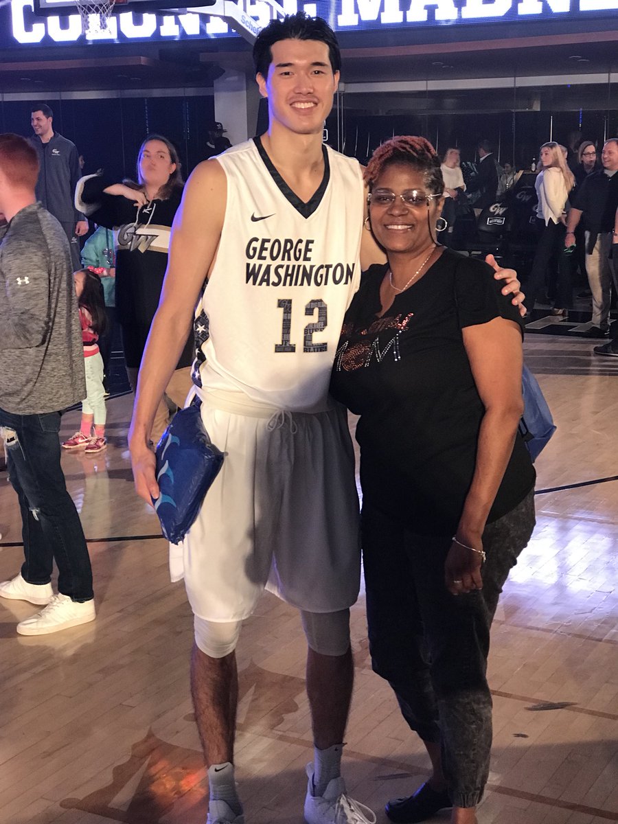 silknsatin40's tweet photo. #ColonialMadness #RaiseHigh https://t.co/UoV1UrxmkL