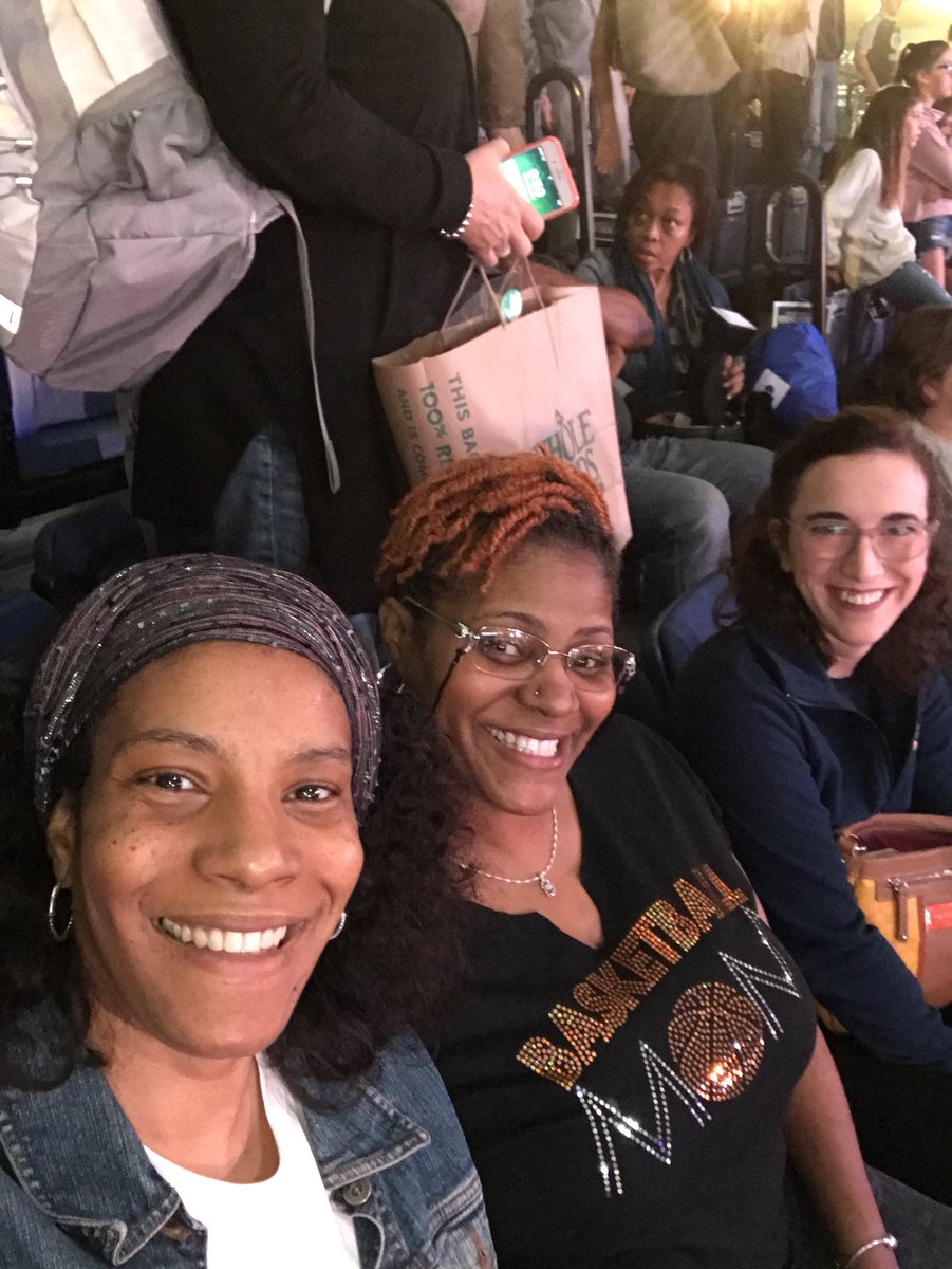 silknsatin40's tweet photo. #ColonialMadness #RaiseHigh https://t.co/UoV1UrxmkL