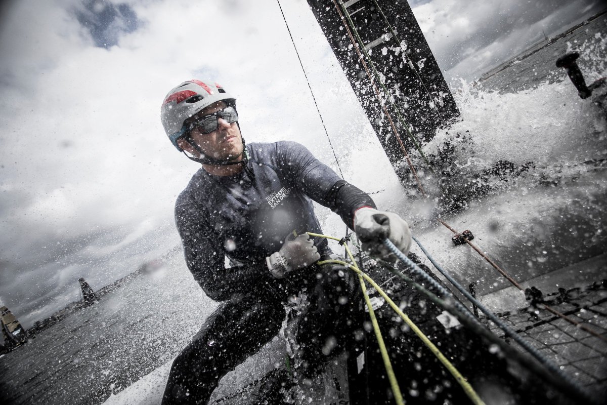 extremesailing's tweet photo. #extremesailing official photographer @Lloyd_Images went on board with locals Team Extreme #SanDiego this afternoon 💦 https://t.co/QonR5frVnM