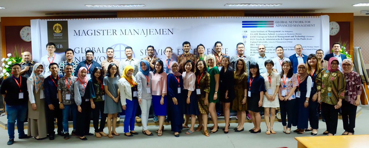 daniz_cool's tweet photo. Closing event - global network week #Gnam #gnamweek #gnamweek2017 #GNW2017 #mmui https://t.co/t2Dem1IwD3