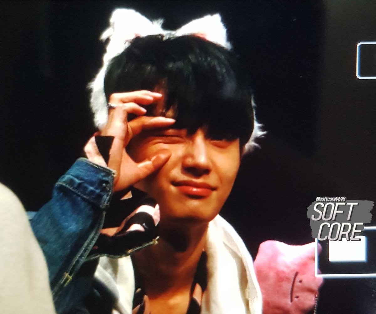 softcore9698's tweet photo. 171021 [PRV] 팬싸. 이세상 귀여움이 아니져♡
#용국 #김용국 #金龙国 #JBJ https://t.co/A3ldsfvsAW
