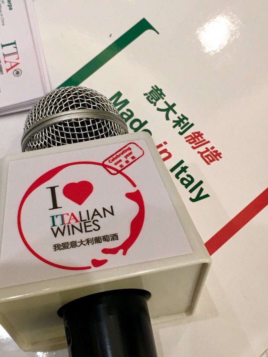 ITAPechino's tweet photo. 1 anno,10 corsi,5 città,250 #promotori🇨🇳vino🇮🇹, 20+milioni followers🇨🇳con @MinSviluppo @ITAtradeagency e @ItalyinChina. Ed export🍷🇮🇹va:+ 29% https://t.co/ZdCPCdAy4b