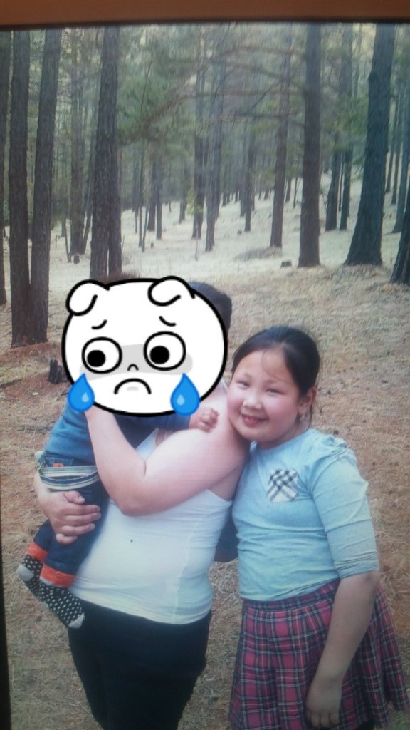 Яагаад ШҮҮХ ЭМНЭЛЭГИЙН ГАДНААС гэжүү,эхийнхээ мөөмнөөс гараагүй шахам нялх охиныг #АРХИЧИН юм шиг нийгэмд ойлгуулсан учир.... ХАР #САЙН_ХАР