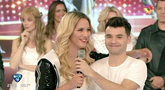 admirevigna's tweet photo. Es impresionante toda la gente que los bancan @flor_vigna y @Marama_Agustin nunca van a estar solos!

BAILA AGUSFLOR AL 13013 https://t.co/c0MHGR5Azh