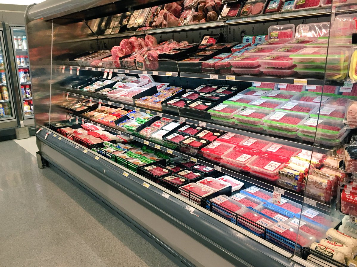 nick_curnutt's tweet image. Setting up a strong food weekend here at 0876 Grapevine Target! Don’t miss out on the end of our 3 Day Food Ad! @rae1821 @cshelm @Target