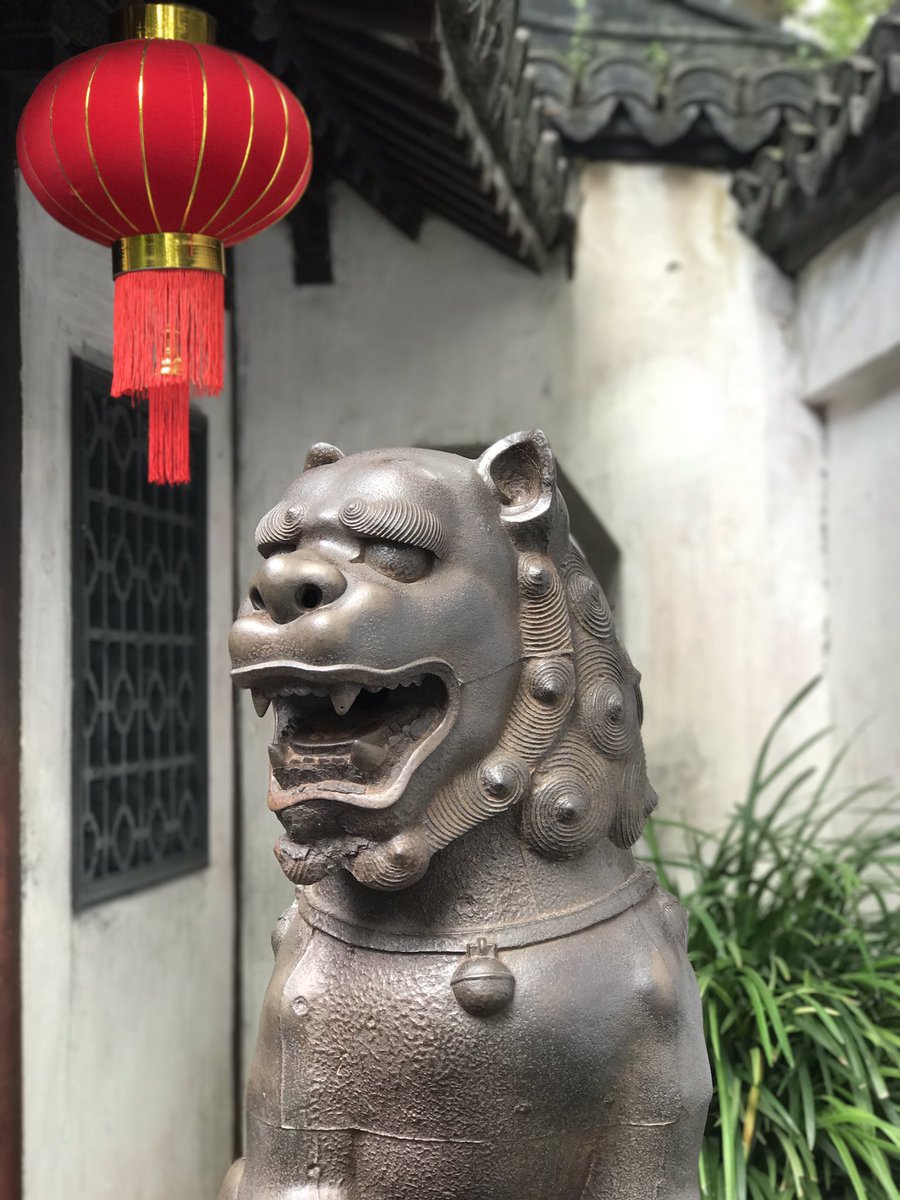 KingsBusEcon's tweet photo. Yu Yuan Gardens and Bazaar Part II https://t.co/SLlJwpmrto