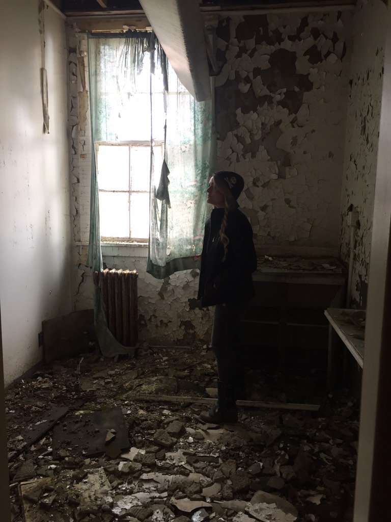 andreasweeney1's tweet photo. Filmed at abandoned orphanage in Twin Peaks Montana. Haunted vibes 4 sure. Loving every minute! #setlife #adventure https://t.co/gjbpjscN1j
