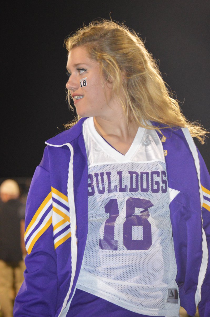 BCBulldogsCheer's tweet photo. Honoring our senior tonight! Senior Night 2k17 was a success! We will miss you next fall Madison Simms! https://t.co/ohXo8SneIg