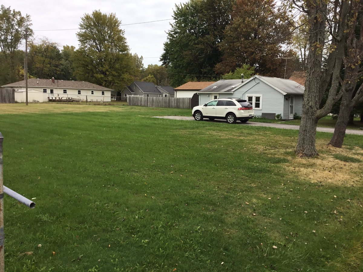 AKellerHome's tweet photo. Happening now: One bed, one bath in #bangortwp #baycity that needs to be sold! https://t.co/E3tVzR0fr6 https://t.co/6MskRXJfhi