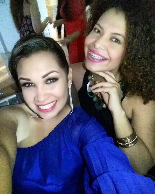 curvaspve's tweet photo. curvaspeligrosasve  curvas aparecieron y enrumbadas 👯🎶
#15sdeGaby #fiesta #quinceañera #curvas #venezuela #like4l... https://t.co/jxsyKePUKH https://t.co/iyi3SVmXRq