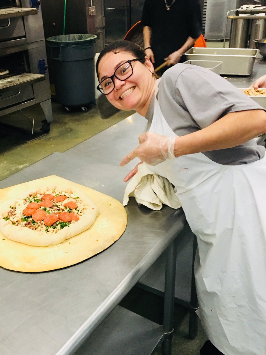 PowerMathCamp's tweet photo. #GateWayMathClub had opportunity to #volunteer today @SVdP...135 pizzas made!! 🍕^135!! So enjoyable to help out. https://t.co/75vaU2Do3Z