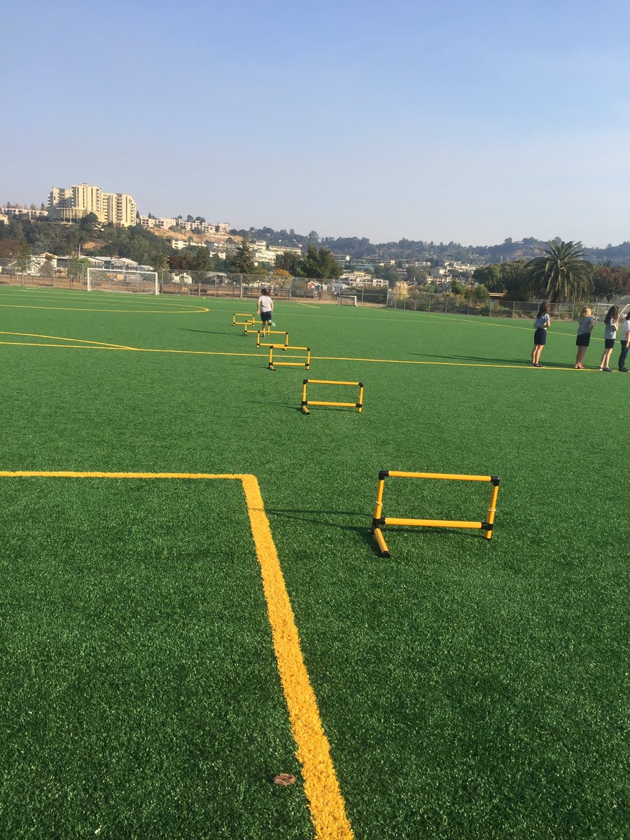 Gmarieleg's tweet photo. Sharing my ❤️ for track and field with my 8th graders! Jumping, throwing, sprints, relays, &amp; distance-- There's an event for everyone! https://t.co/UqsmSW6qSS