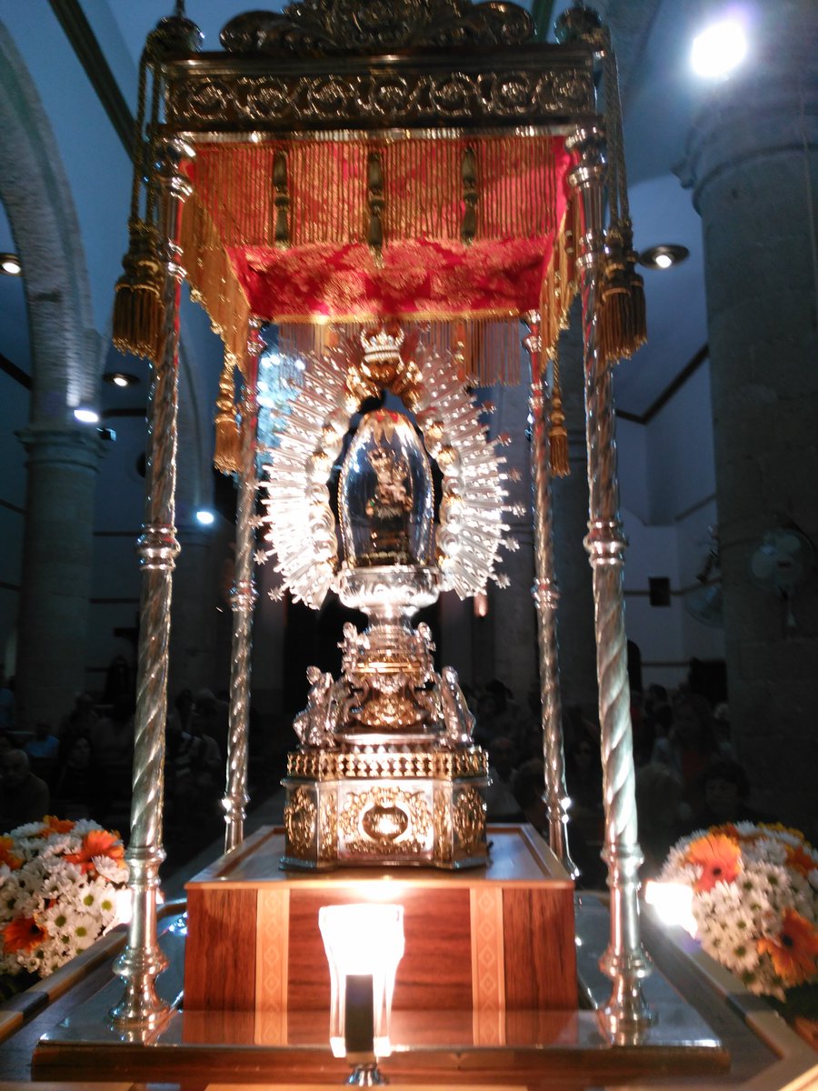 Hdaddelafuensan's tweet photo. Tercer día de Rosario de la Aurora https://t.co/qyf6raiZfz