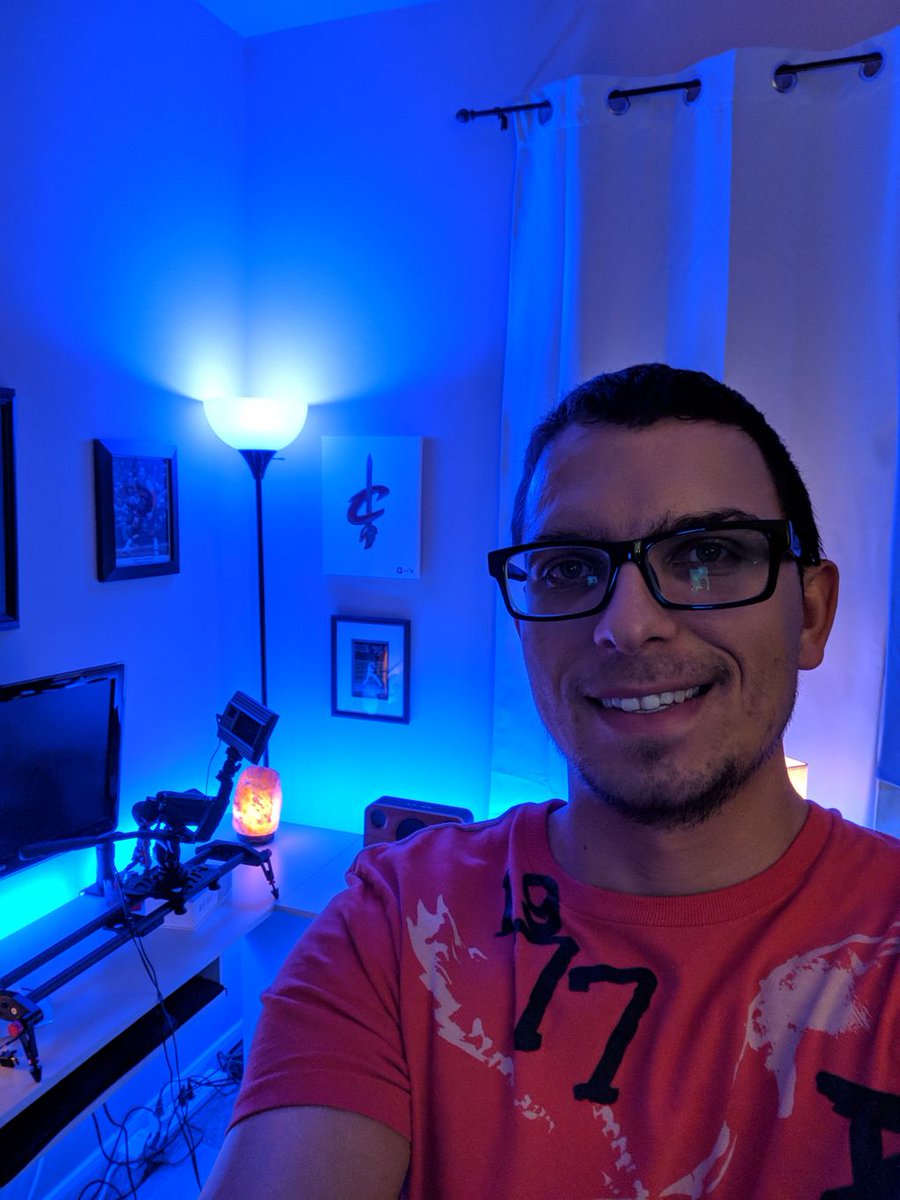 CandidTechTV's tweet photo. #Pixel2 low light photo taken last night out of the box
#CandidTech #Pixel #TeamPixel #tech #photography https://t.co/kQFXgN3oig