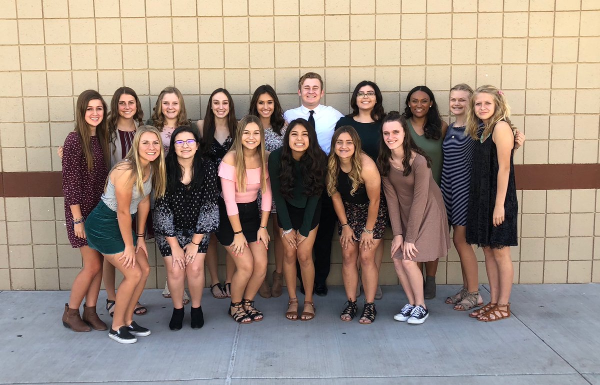 CVSportsMed's tweet photo. Senior night was an overall success! Sad to say goodbye to such a great group of kids #seniors #notreadyforgraduation https://t.co/s9SZuHH0wH
