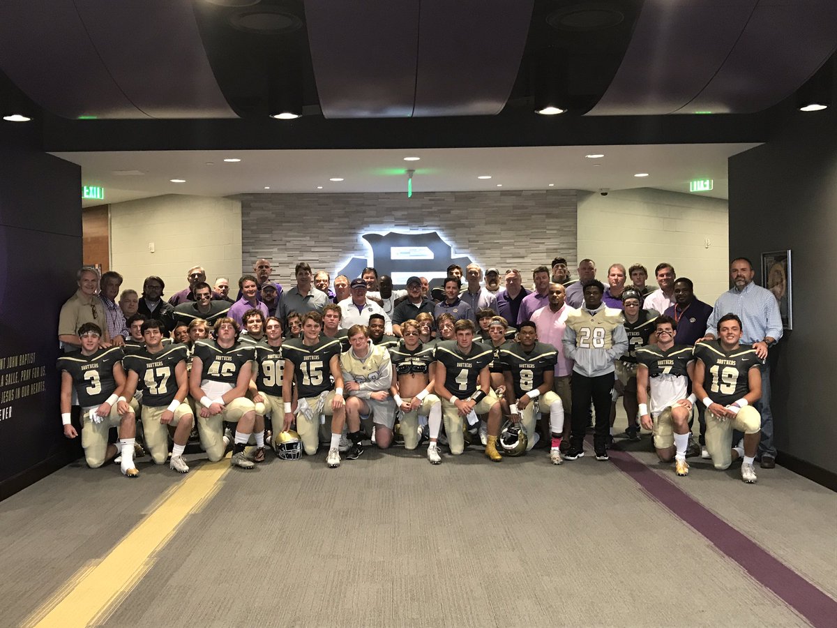 CBHS_Football's tweet image. The Seniors and their Dads before the game tonight #GoBrothers