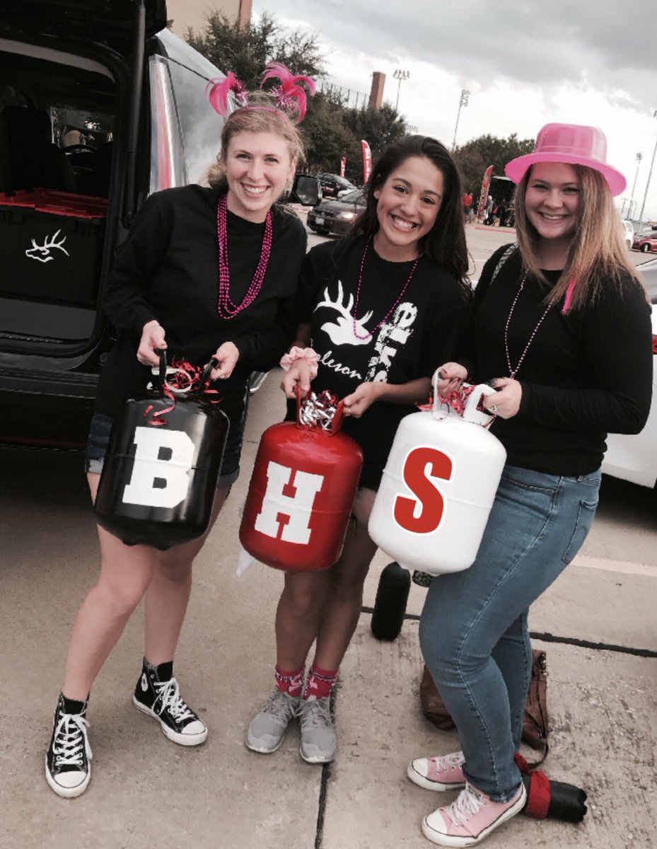 faitha705's tweet photo. @Saavvaannaahh_  @soullover75 Thank you for being part of the spirit committee .Y'all did awesome!#wegottheboot #GOELKS https://t.co/SlV2ivL56h