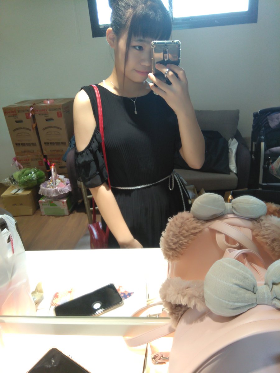 qqr__77's tweet photo. 早婚or不婚
哈哈哈哈٩(๑´0`๑)۶ https://t.co/W0v6R86jV3