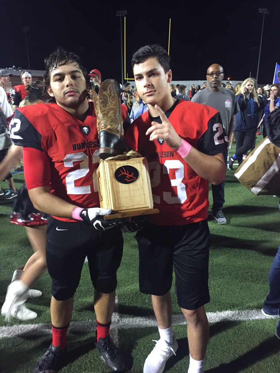 KadeDalt's tweet photo. EFOD #WeGotTheBoot https://t.co/rvzeSfKG16